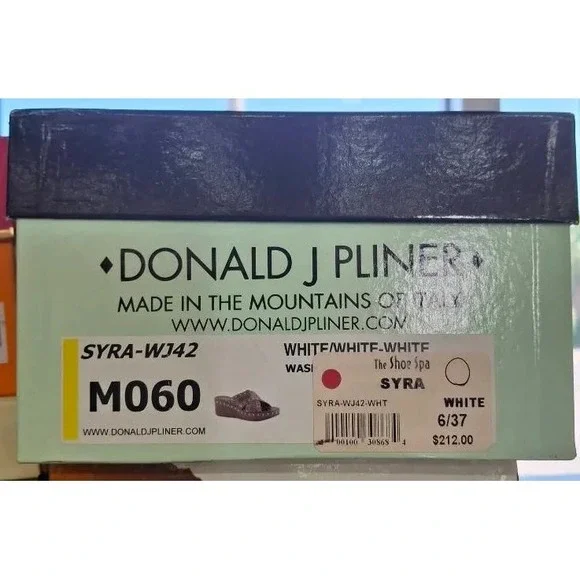 Donald J Pliner Womens Size 6 White Cross Strap Sandals - Picture 4 of 5